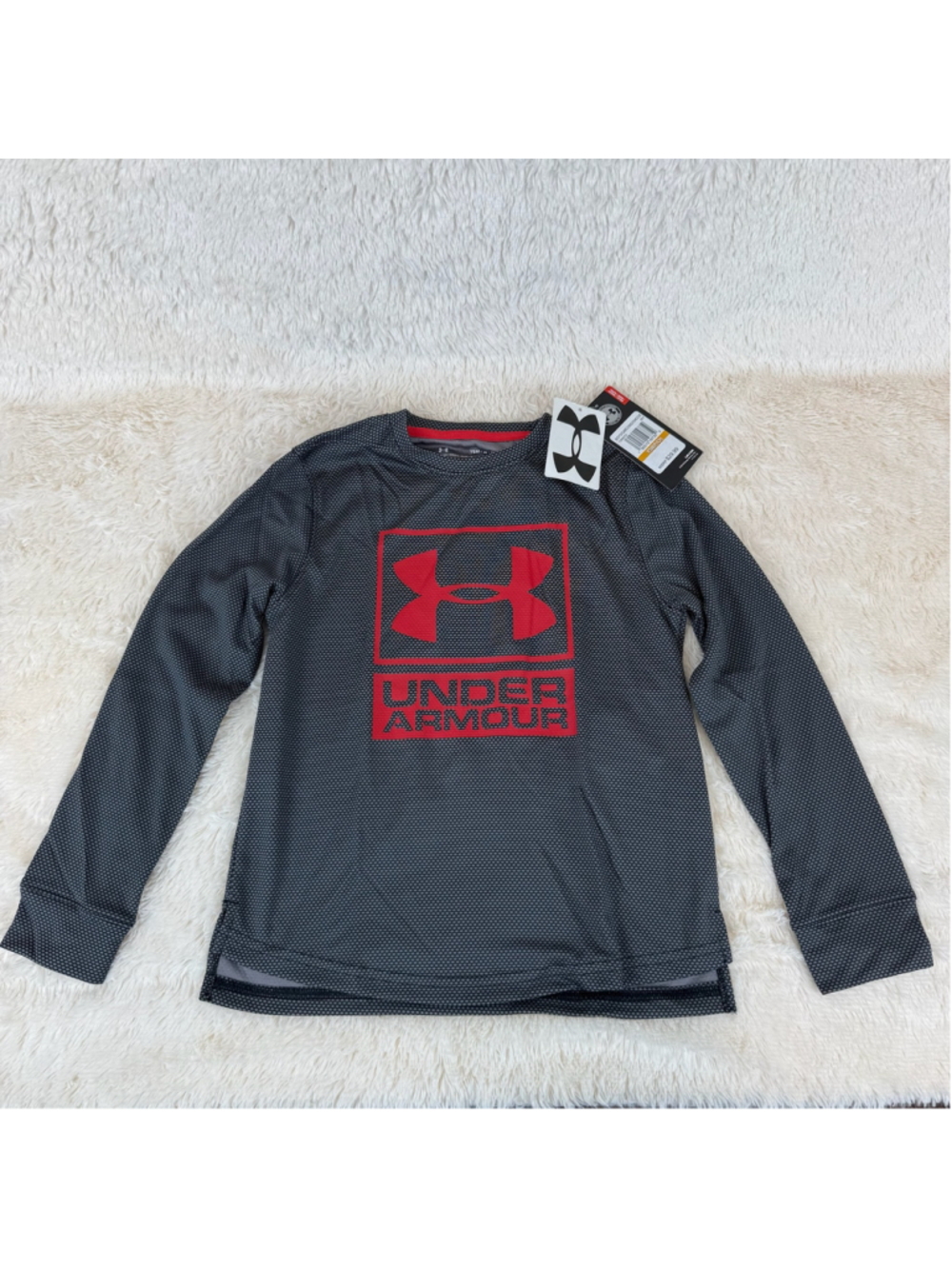 Boys Under Armour grey long sleeve shirt-YSM